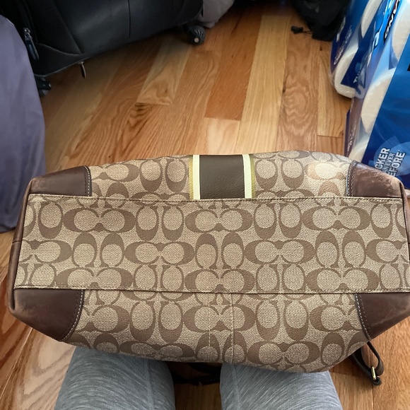 Coach diaper  or computer bag - Picture 10 of 10